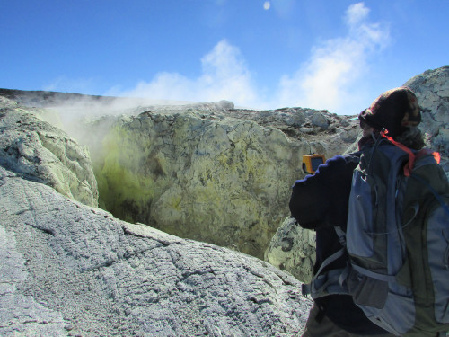 2016-05-19-maunaloaUSGS