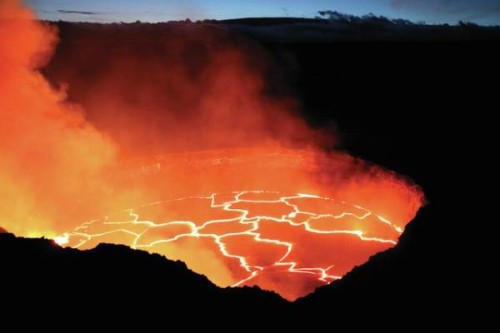 4283281_web1_hawaii-lava-lake_chri
