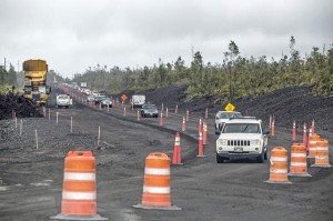 4290410_web1_saddle_road_construction_hilo_side_1